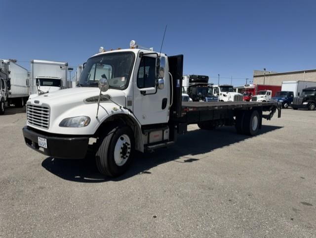 2019 Freightliner Business Class M2 106-1