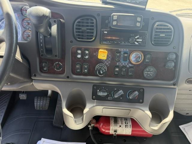 2019 Freightliner Business Class M2 106-9
