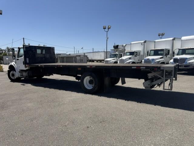 2019 Freightliner Business Class M2 106-4