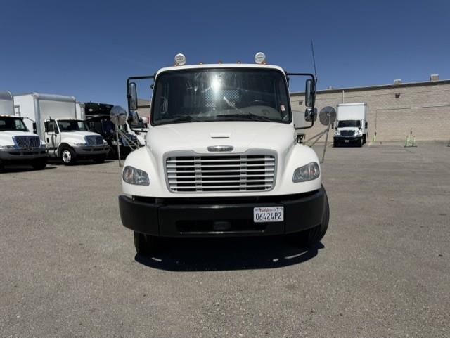 2019 Freightliner Business Class M2 106-2