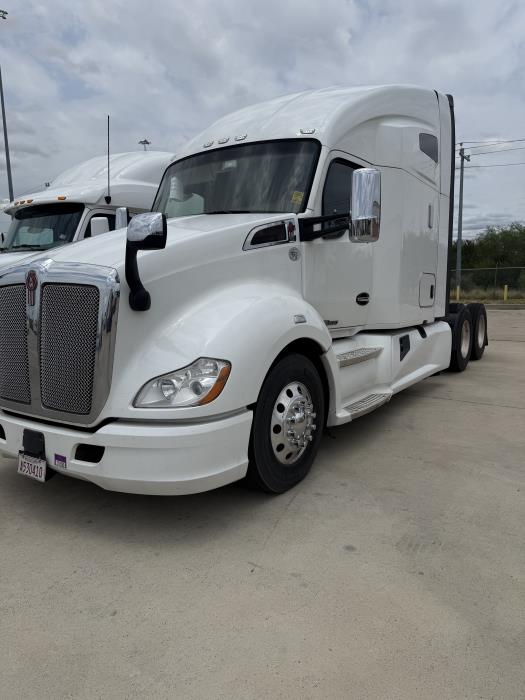 2022 Kenworth T680-0