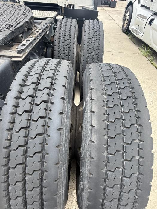 2022 Kenworth T680-5