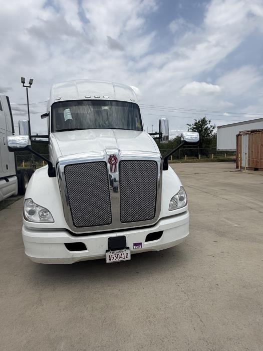 2022 Kenworth T680-8