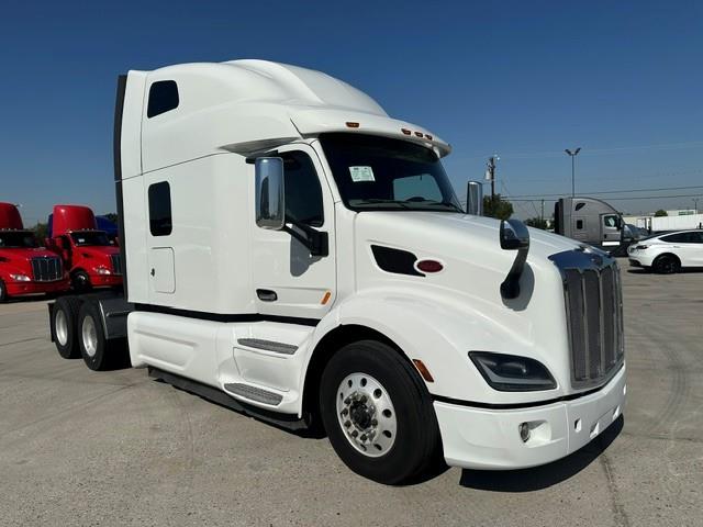 2022 Peterbilt 579-15
