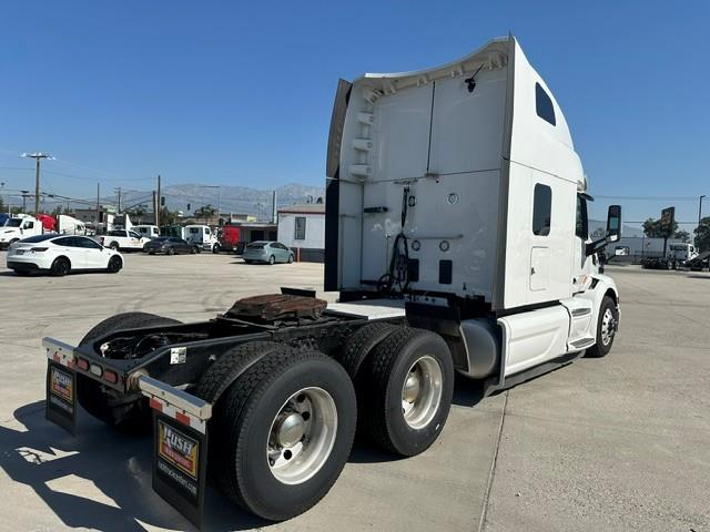 2022 Peterbilt 579-16