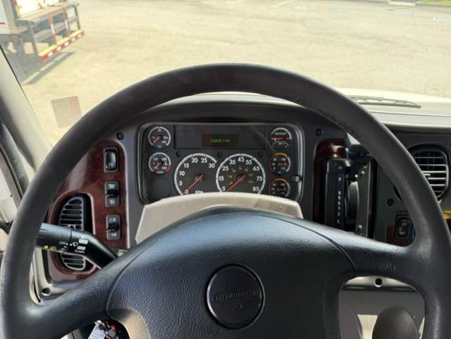 2019 Freightliner Business Class M2 106-10