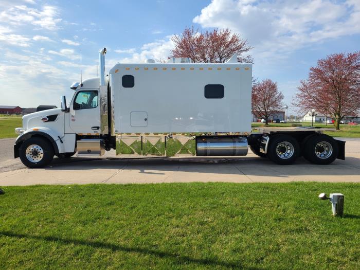 2025 Peterbilt 567-2