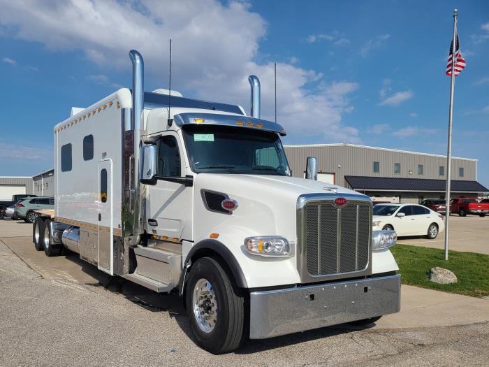 2025 Peterbilt 567-4