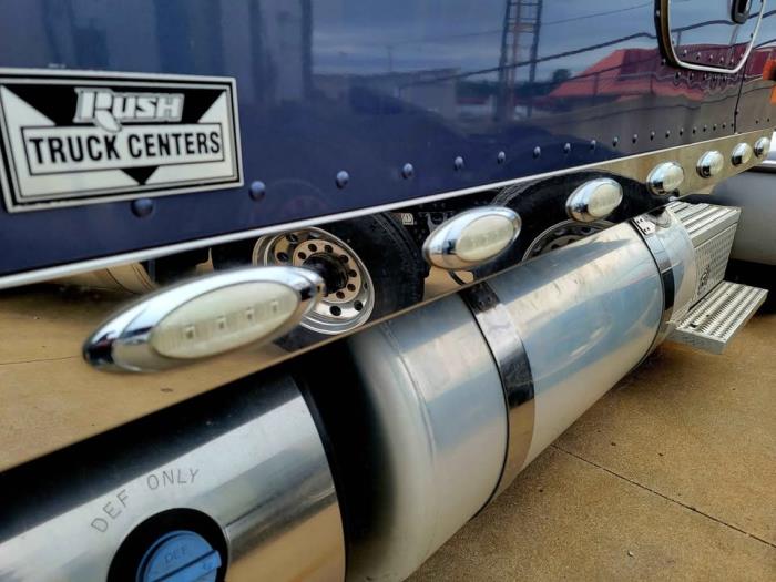 2020 Peterbilt 579-9
