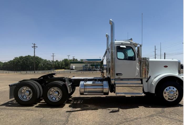 2027 Peterbilt 589-5