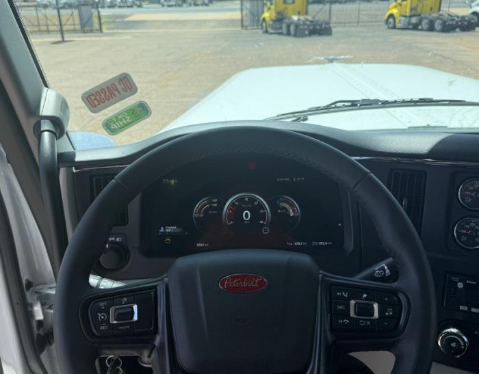 2027 Peterbilt 589-10