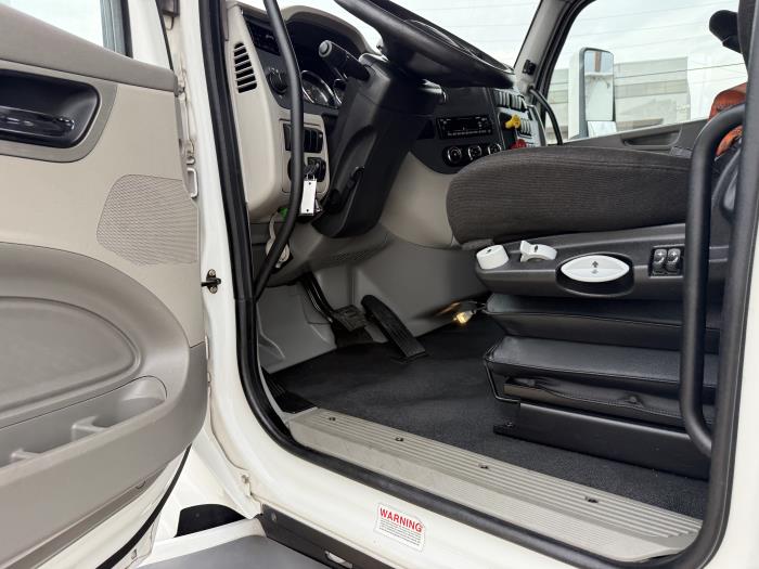 2021 Peterbilt 579-14