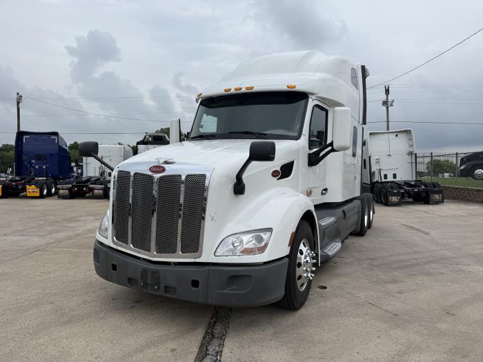 2021 Peterbilt 579-18
