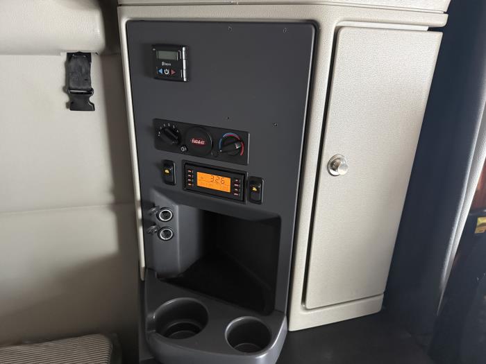 2021 Peterbilt 579-13