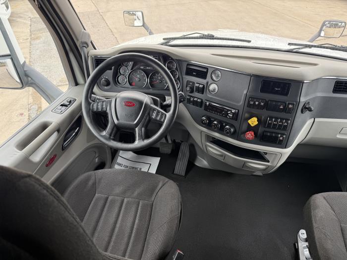 2021 Peterbilt 579-14