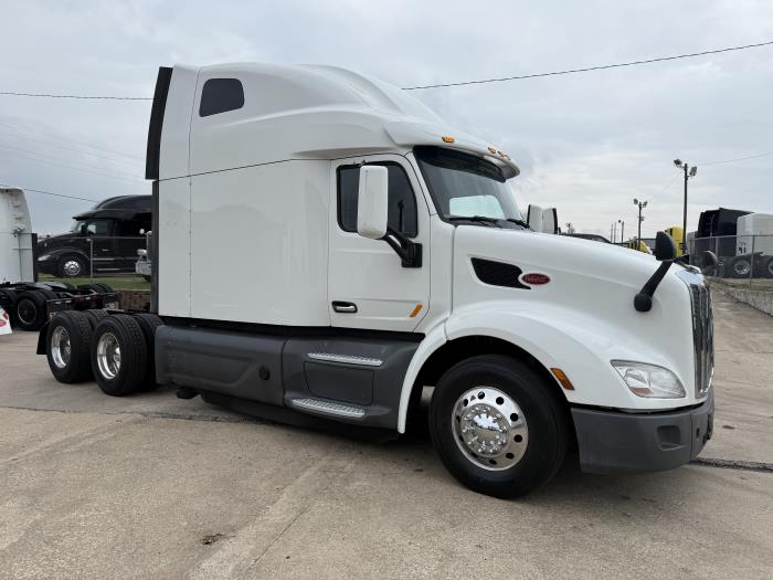 2021 Peterbilt 579-2