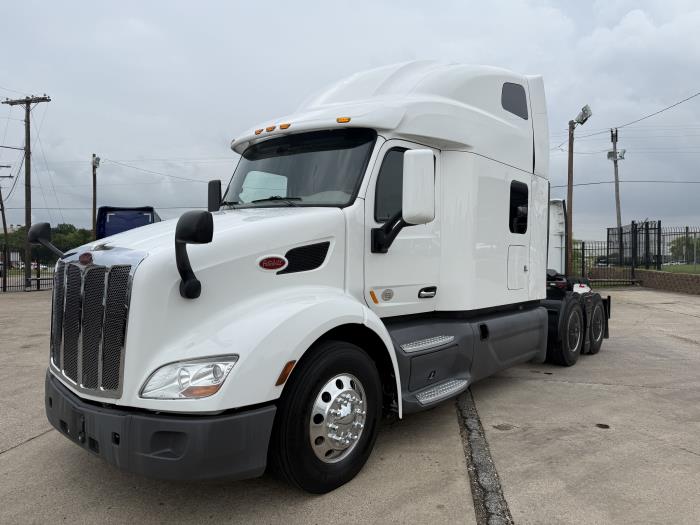 2021 Peterbilt 579-1