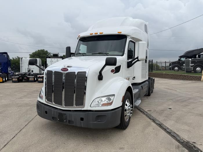 2021 Peterbilt 579-18