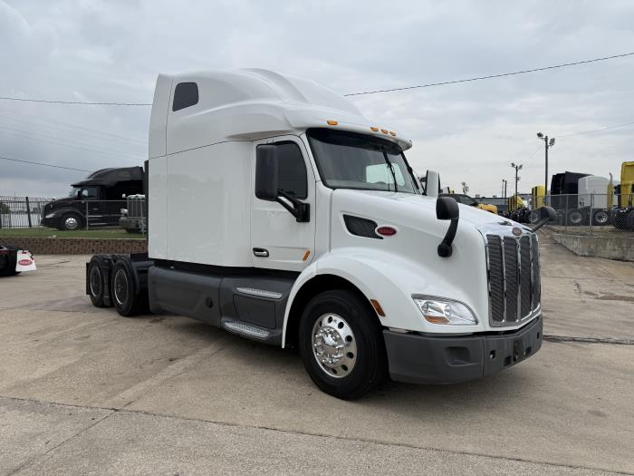 2021 Peterbilt 579-22