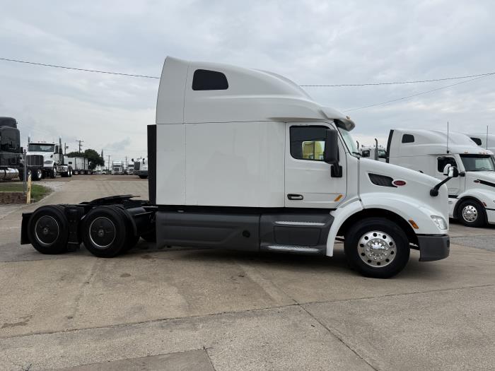 2021 Peterbilt 579-24