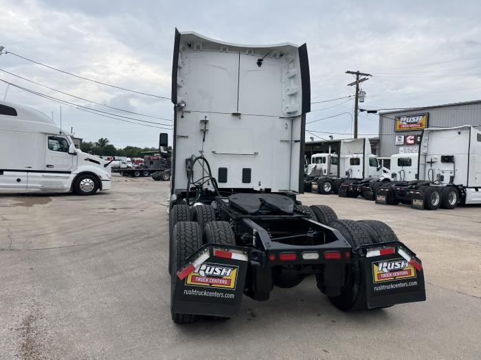 2021 Peterbilt 579-36