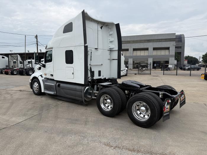 2021 Peterbilt 579-38