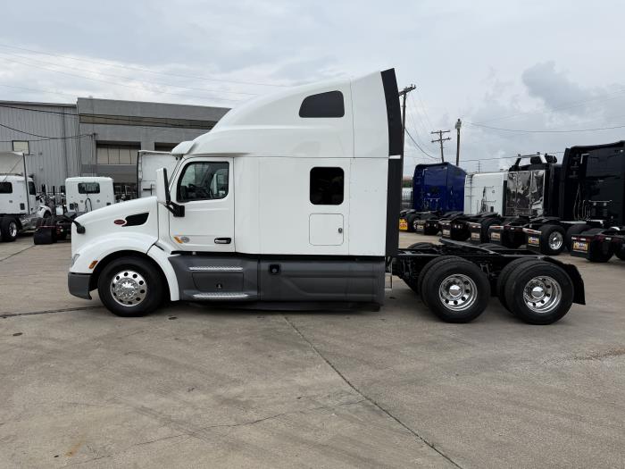 2021 Peterbilt 579-42
