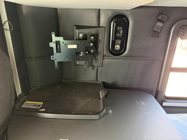 2023 Kenworth T680-34