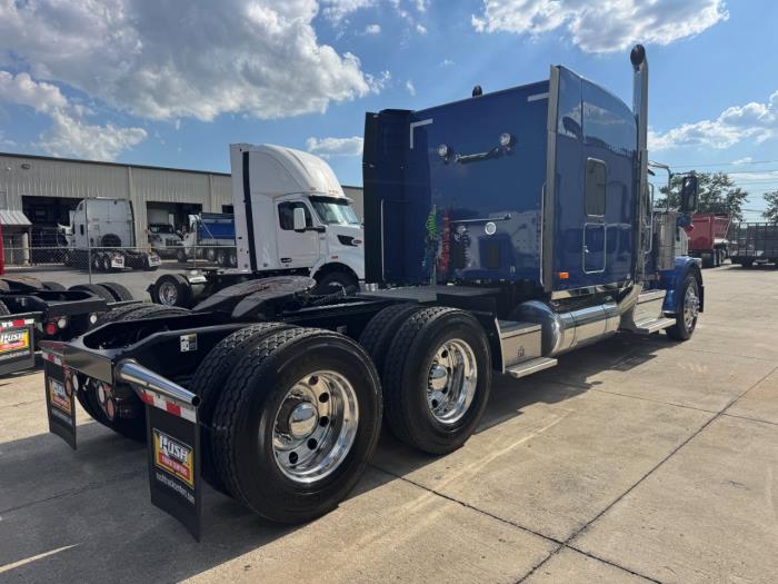 2027 Peterbilt 589-5