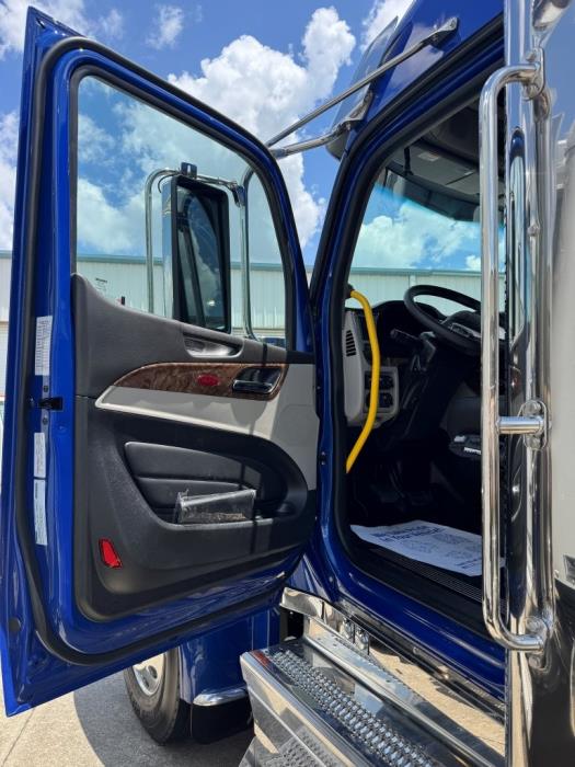 2027 Peterbilt 589-9