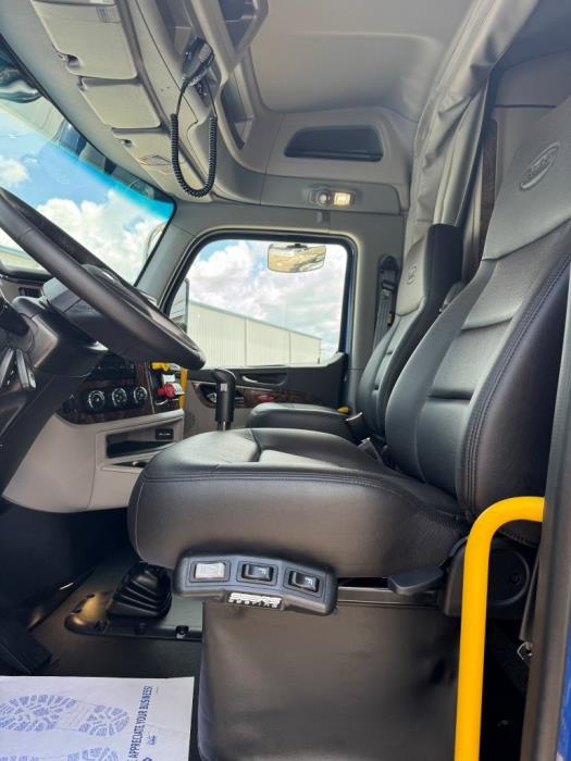 2027 Peterbilt 589-10