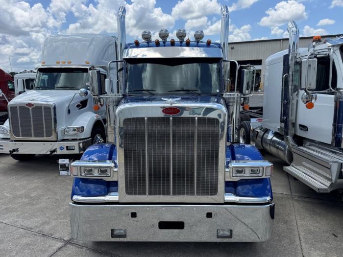 2027 Peterbilt 589-29