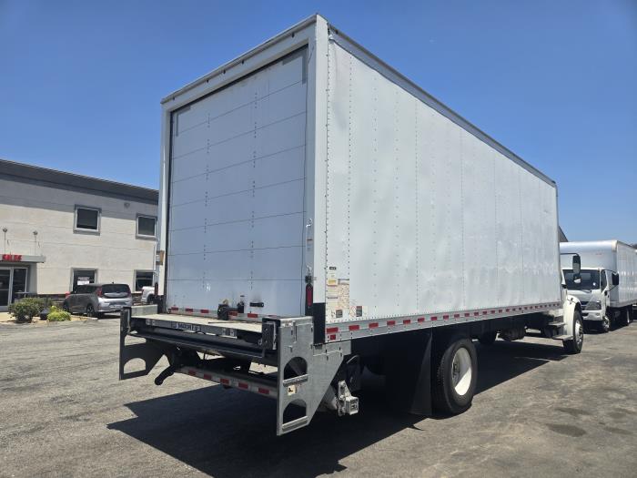 2022 Freightliner Business Class M2 106-1