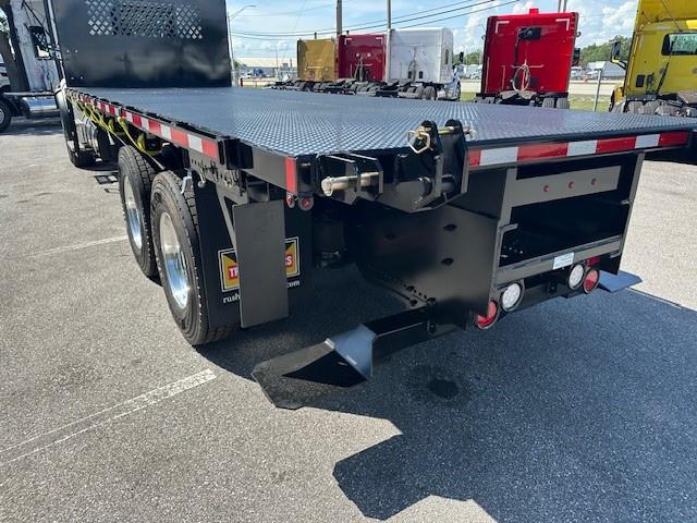 2027 Peterbilt 548-4
