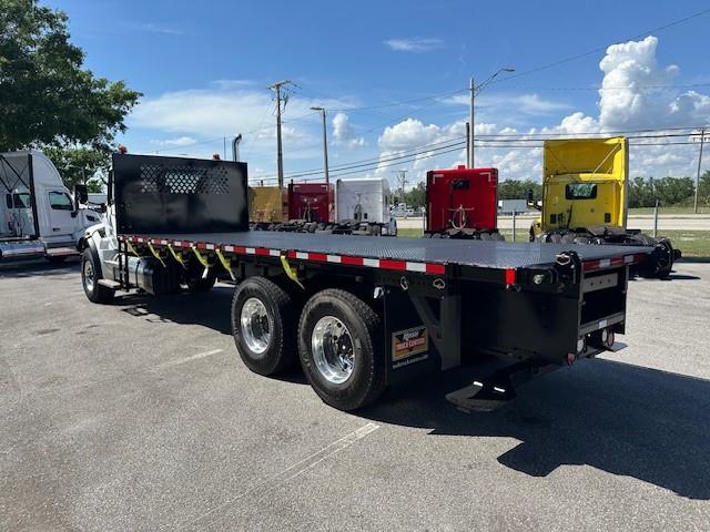 2027 Peterbilt 548-7