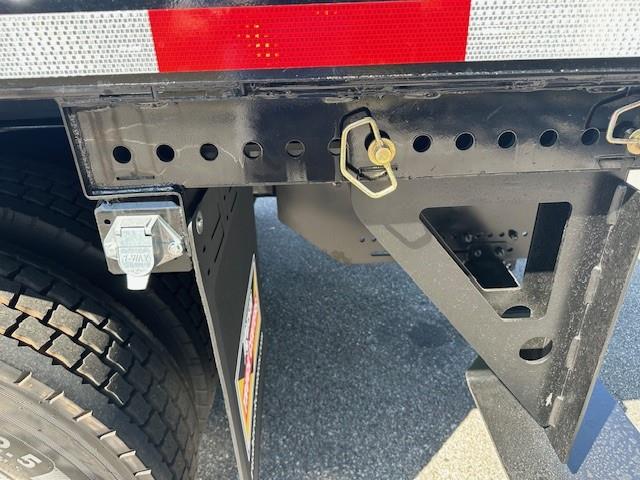 2027 Peterbilt 548-8