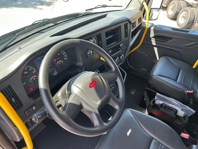 2027 Peterbilt 548-17