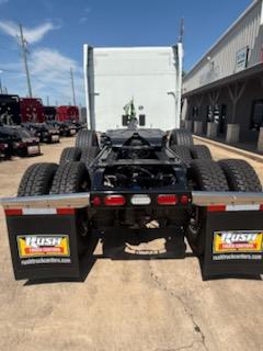 2027 Peterbilt 589-7