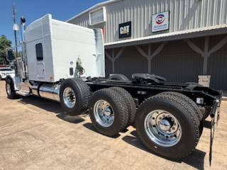 2027 Peterbilt 589-8