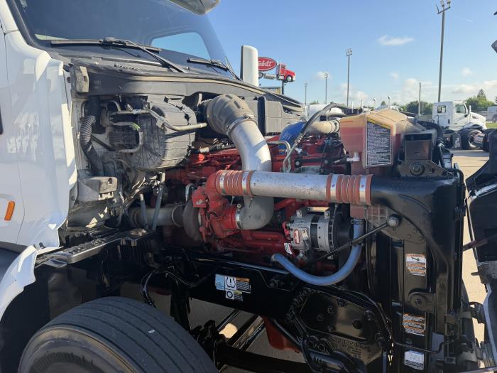 2021 Peterbilt 579-18