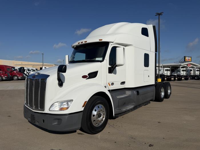 2021 Peterbilt 579-0