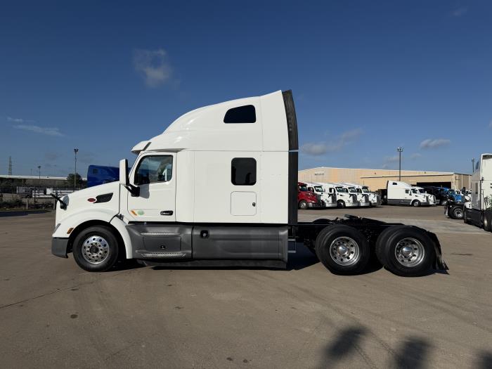 2021 Peterbilt 579-1