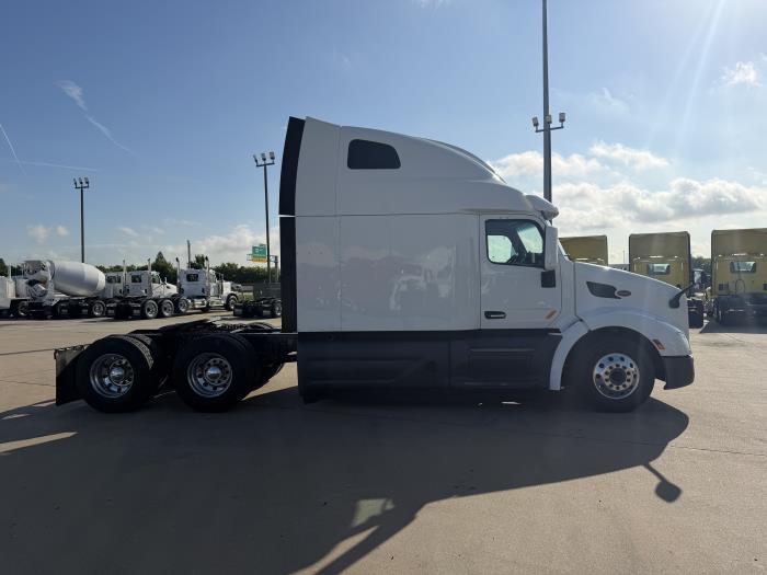 2021 Peterbilt 579-5