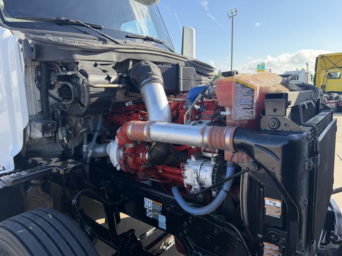 2021 Peterbilt 579-18