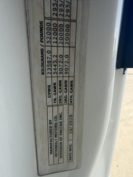 2021 Peterbilt 579-25