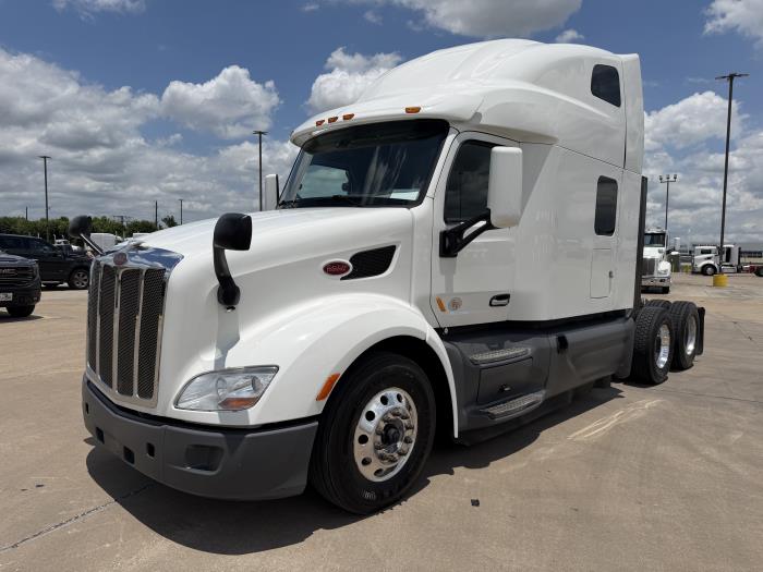 2021 Peterbilt 579-0