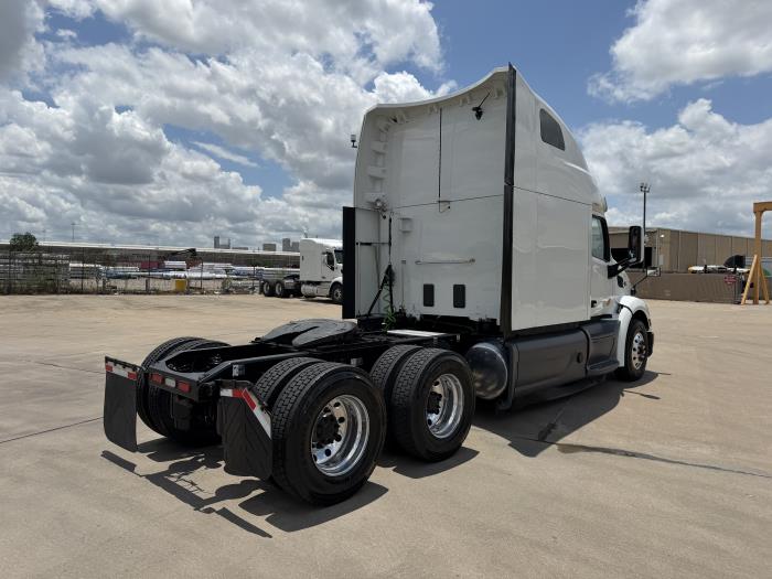 2021 Peterbilt 579-4