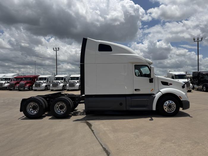 2021 Peterbilt 579-5