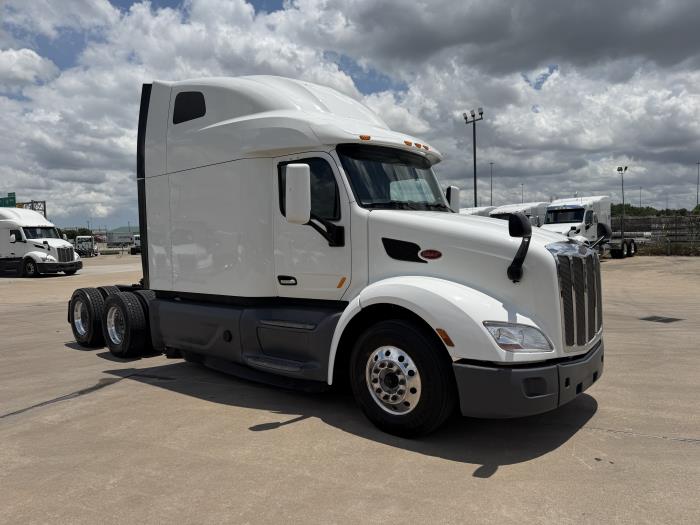 2021 Peterbilt 579-6
