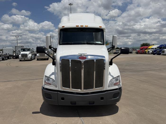 2021 Peterbilt 579-7
